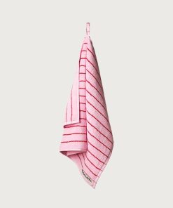 Naram Gästehandtuch 30x50cm – baby pink & ski patrol red